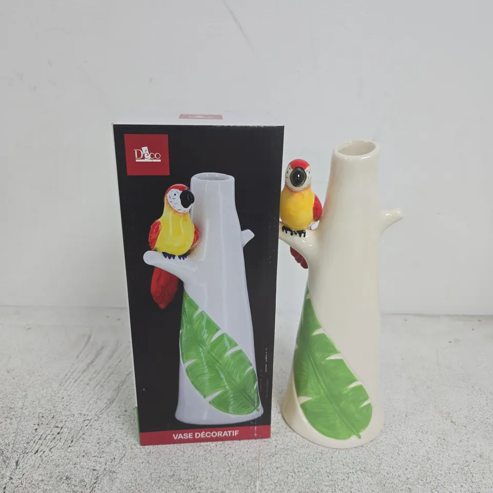 12 BOXED DECO CERAMIC DECORATIVE VASES WITH PARROT ORNAMENTS