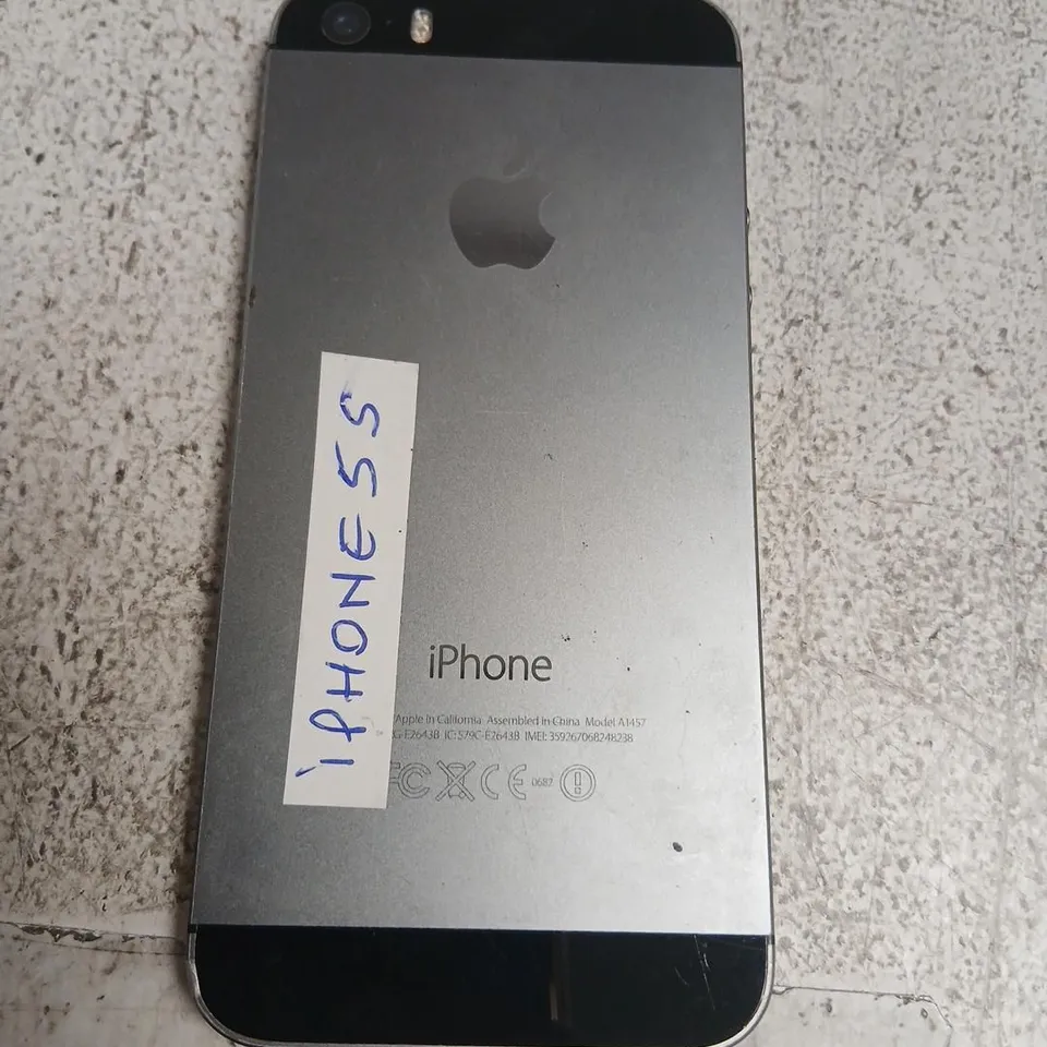 IPHONE 5S – SPACE GREY