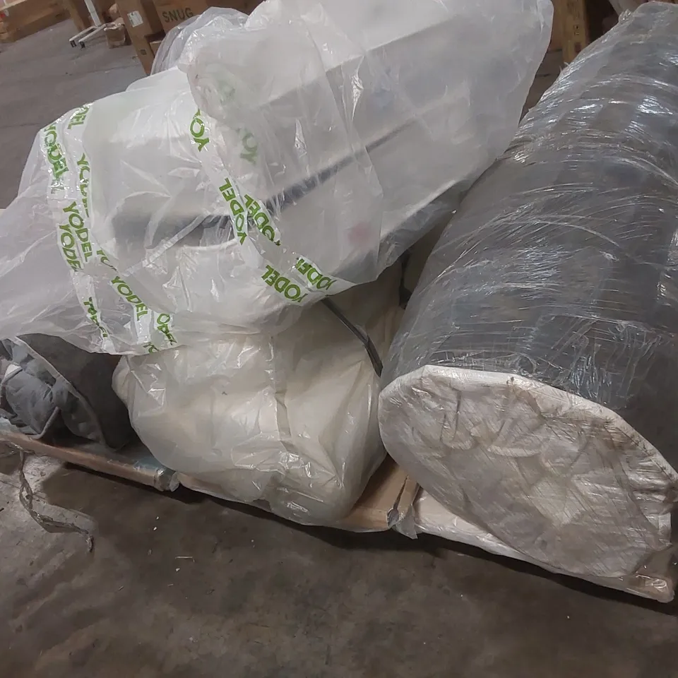 PALLET CONTAINING 4x ASSORTED MATTRESSES AND 3x HEADBOARDS 