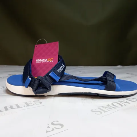 REGATTA LADY SANTA SOL SANDALS SIZE 8