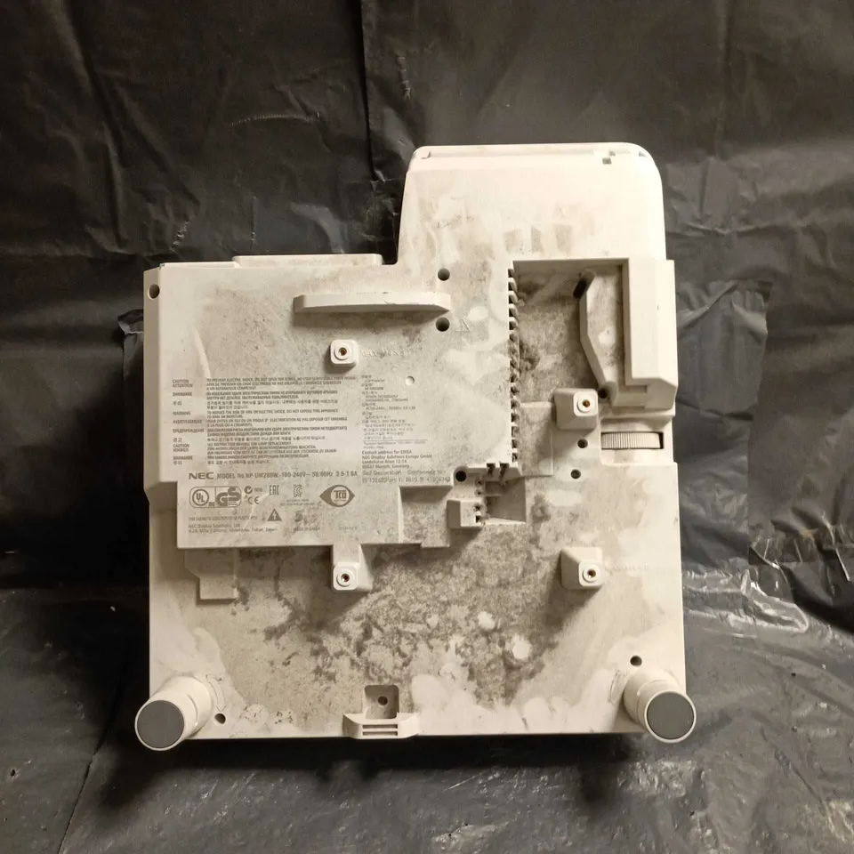NEC PROJECTOR – WHITE