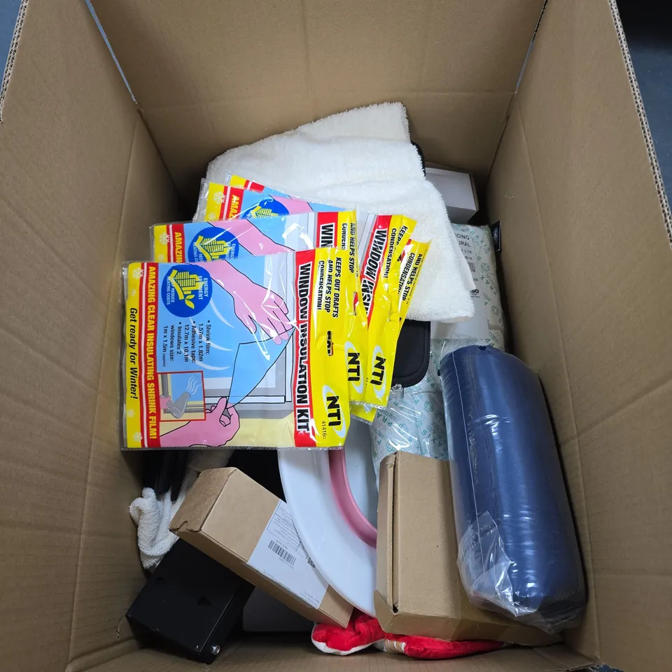 BOX OF APPROXIMATELY 20 ASSORTED ITEMS TO INCLUDE TABLET CARRY CASE, WINDOW INSULATION KITS, WHITE TOWEL SET, DOG TOY, KITCHEN AIDS ETC