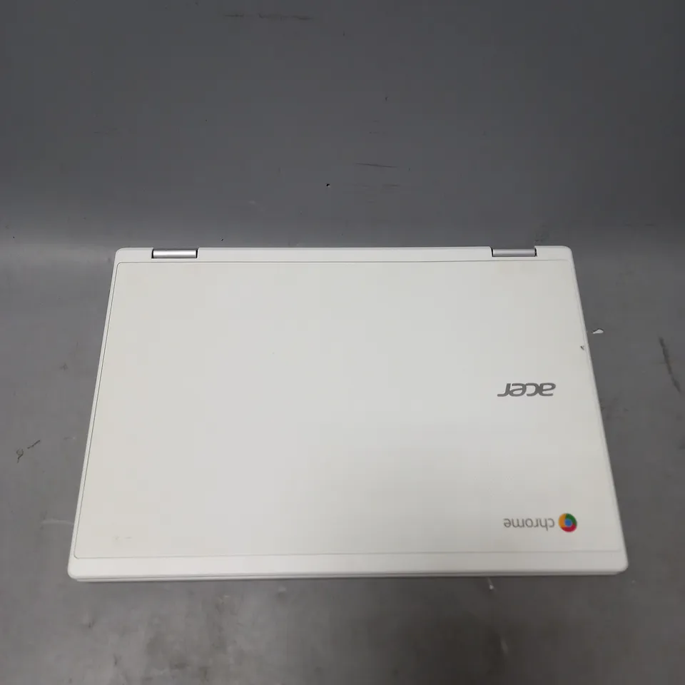 ACER CHROMEBOOK 11 CB3-132 LAPTOP IN WHITE