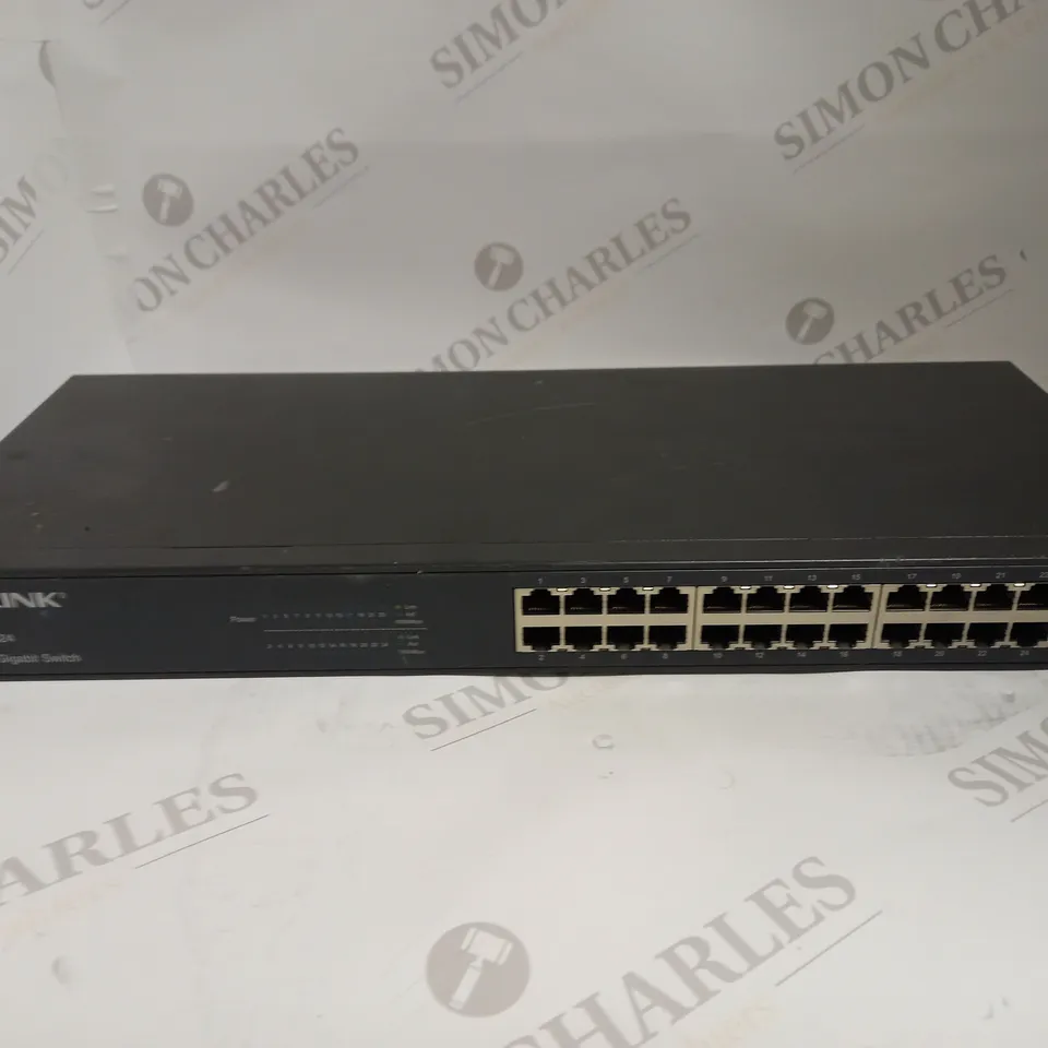 TP-LINK 24 PORT GIGABIT SWITCH