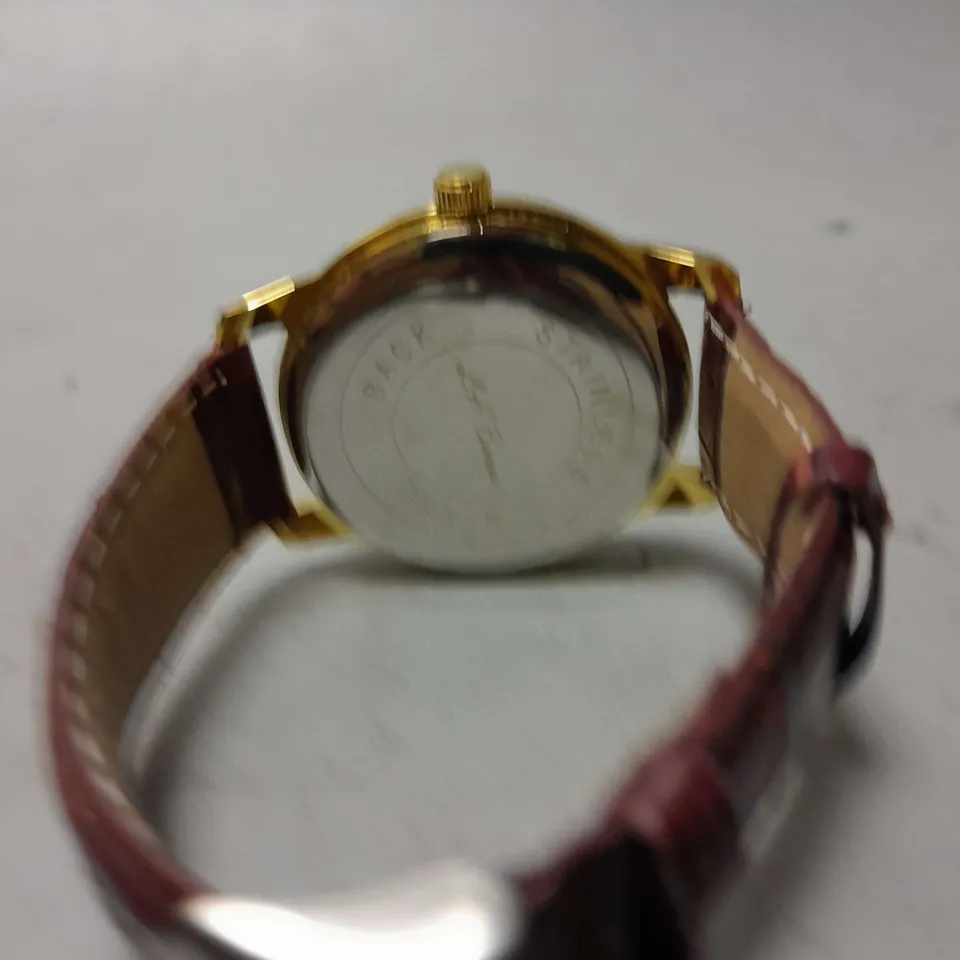 LA BANUS CHRONOGRAPH MOVEMENT LEATHER STRAP WRISTWATCH 