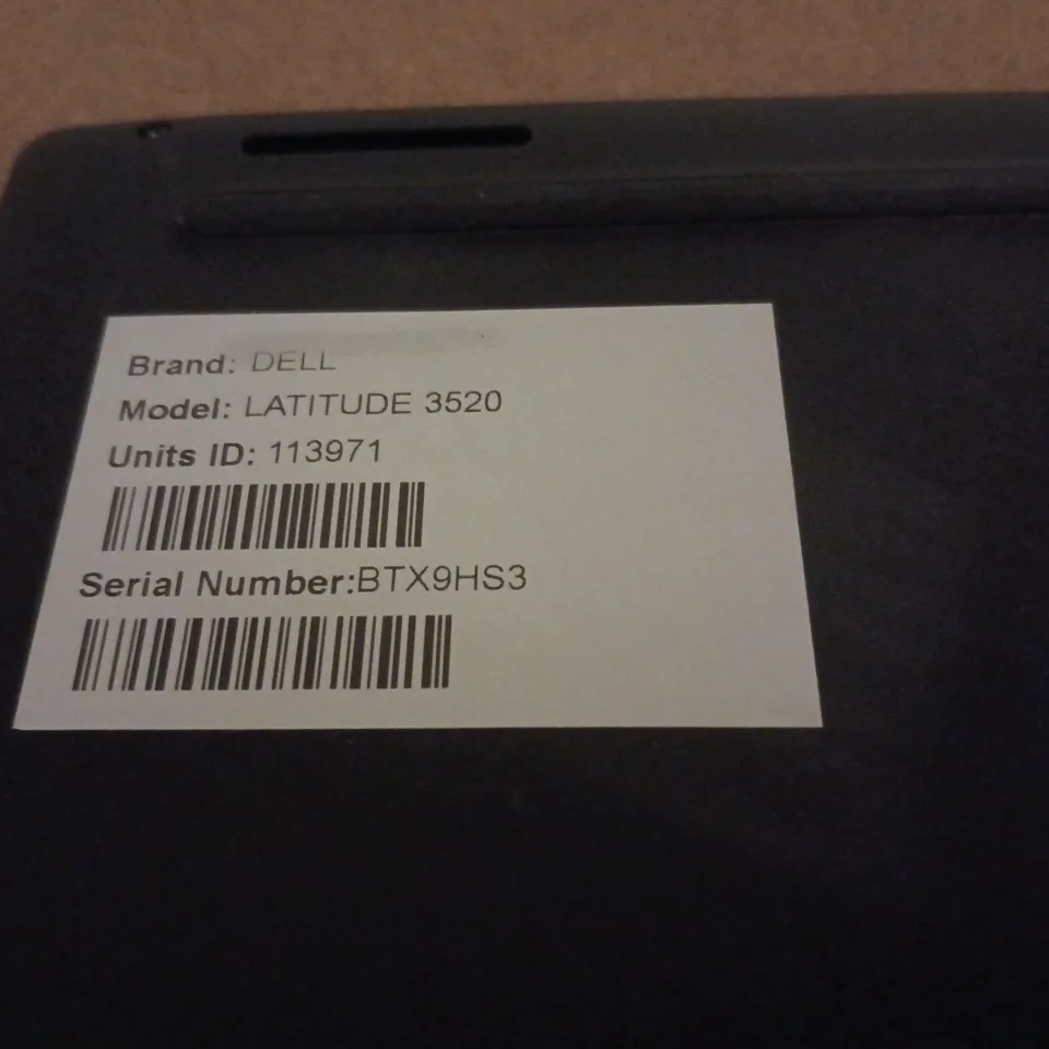 DELL LATITUDE 3520 LAPTOP