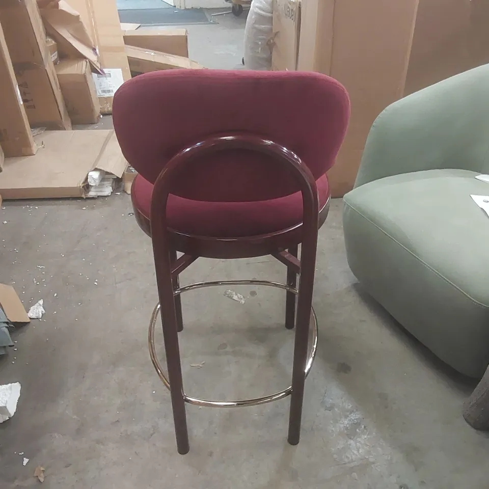 DANETTI BLAKE VELVET WITH METAL BAR STOOL