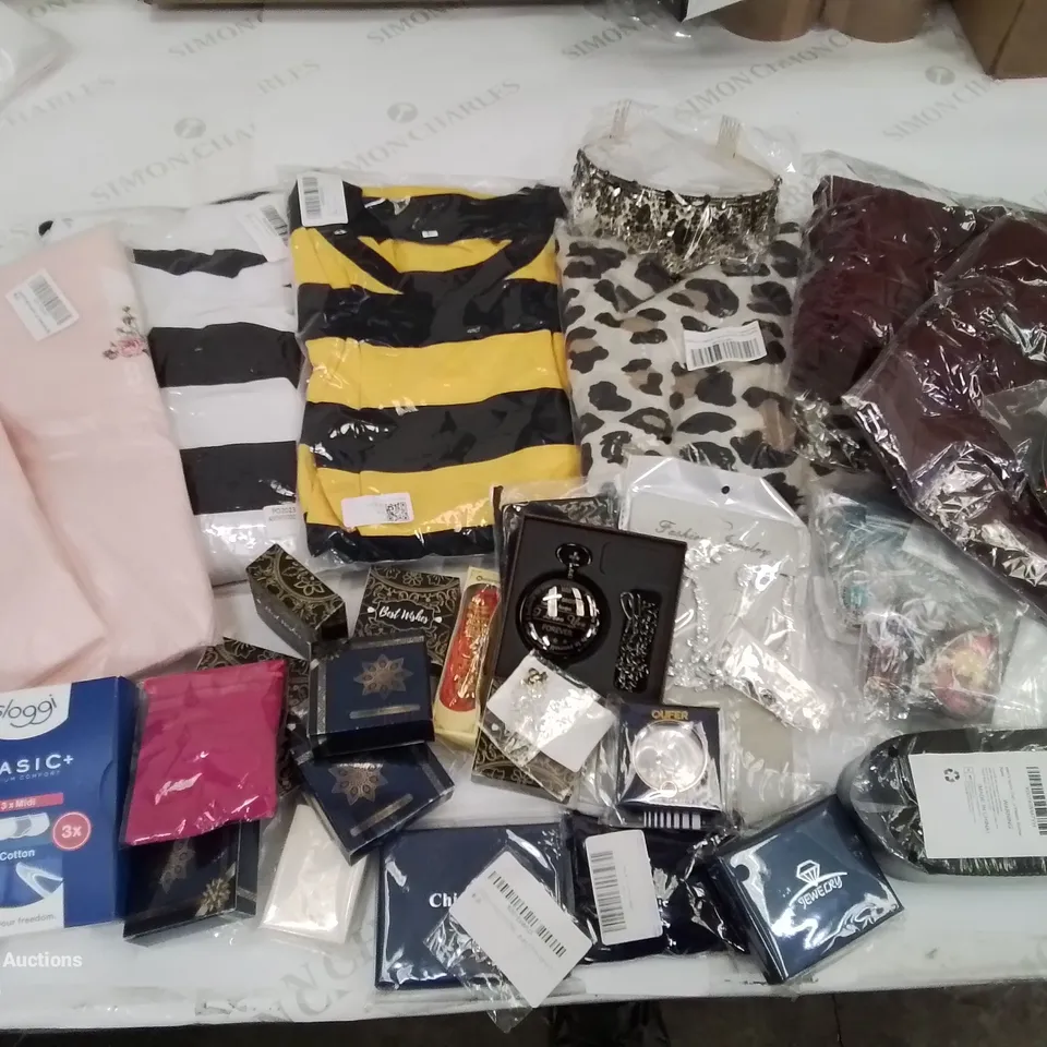 BOX CONTAINING MIXED FASHION ITEMS,  CLOTHING, SILVER PLATE AND COSTUME JEWELLERY ETC.