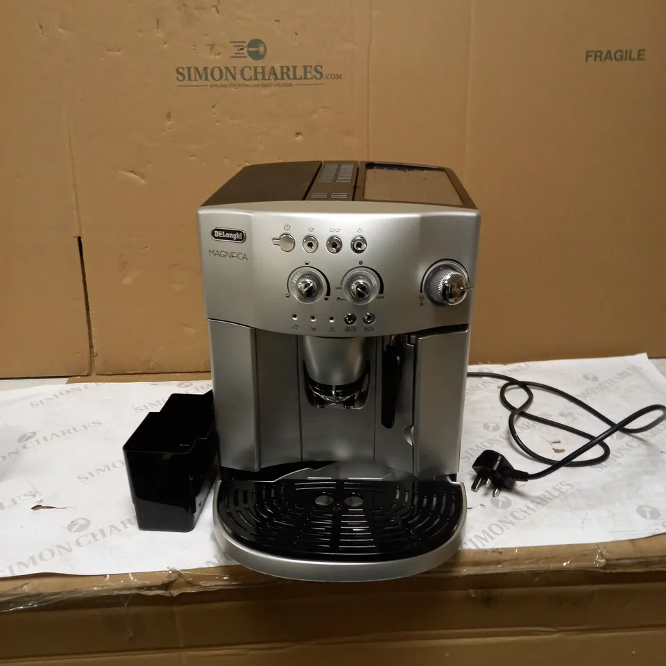 DEHLONGHI MAGNIFICA BEAN TO CUP COFFEE MAKER 