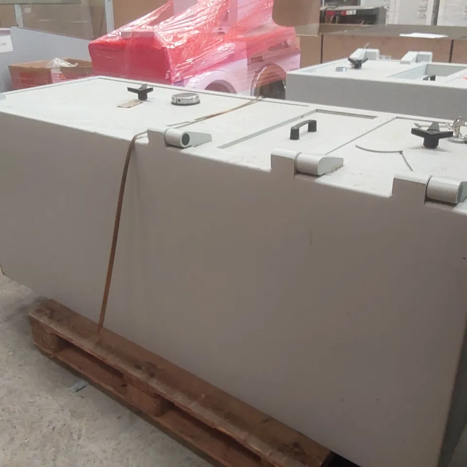 SMP LARGE HEAVY DUTY COMBINATION SAFE