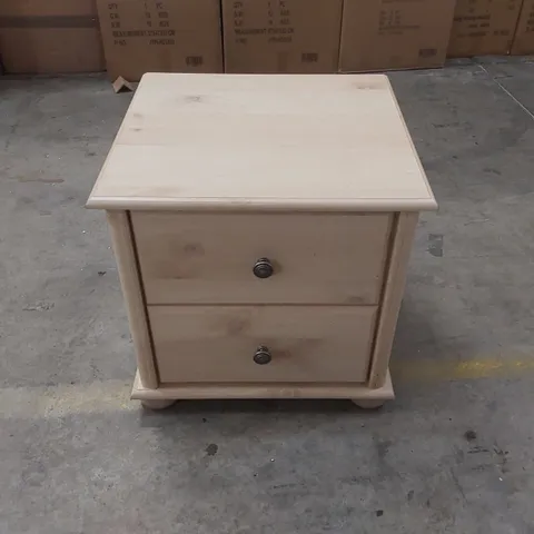 DESIGNER WOODEN 2 DRAWER BEDSIDE TABLE