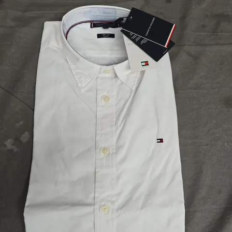 TOMMY HILFIGER THFLEX SLIM FIT LONG SLEEVE SHIRT IN WHITE - L