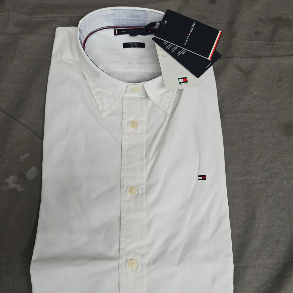 TOMMY HILFIGER THFLEX SLIM FIT LONG SLEEVE SHIRT IN WHITE - L