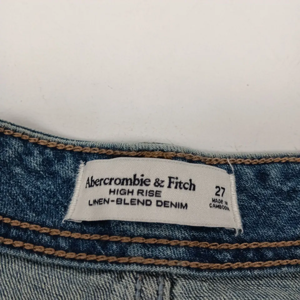 ABERCROMBIE & FITCH HIGH RISE LINEN-BLEND DENIM SHORTS – SIZE 27