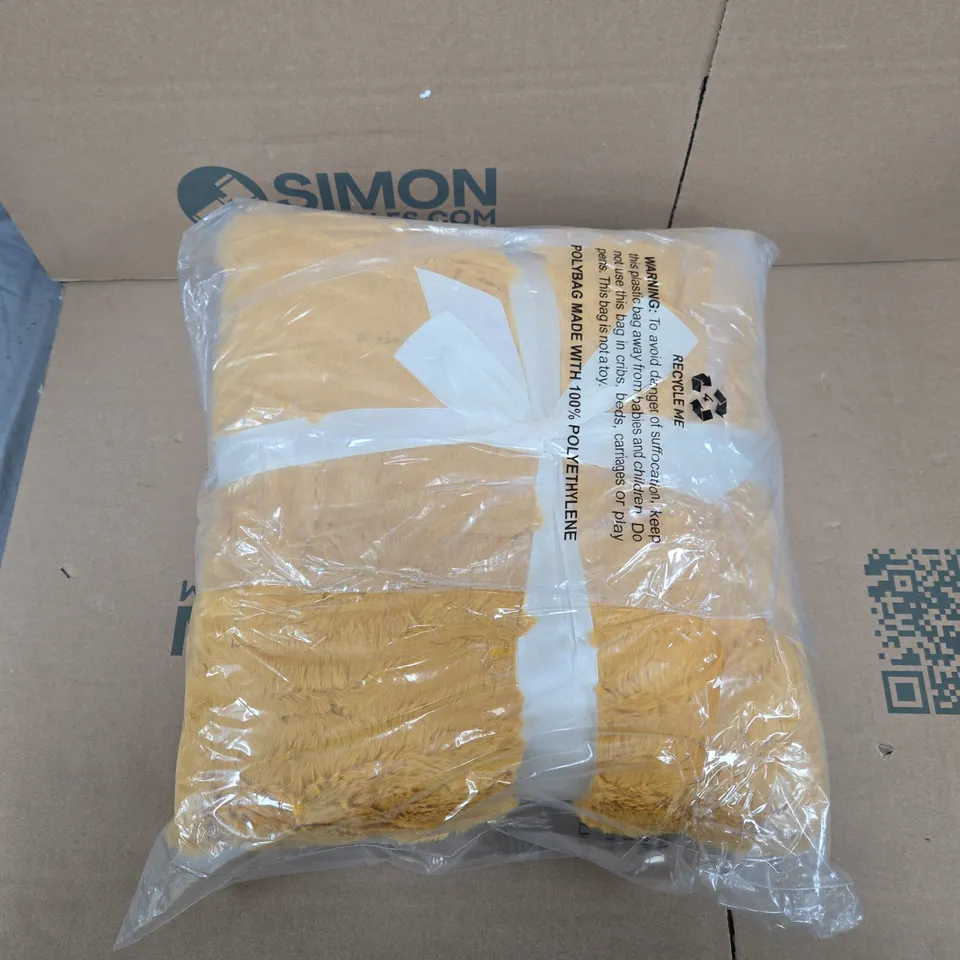 LUXURY FAUX FUR DOUBLE LAYER COSY BLANKET – 127 X 152 CM (YELLOW)