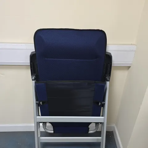 FOLDING CAMPING CHAIR