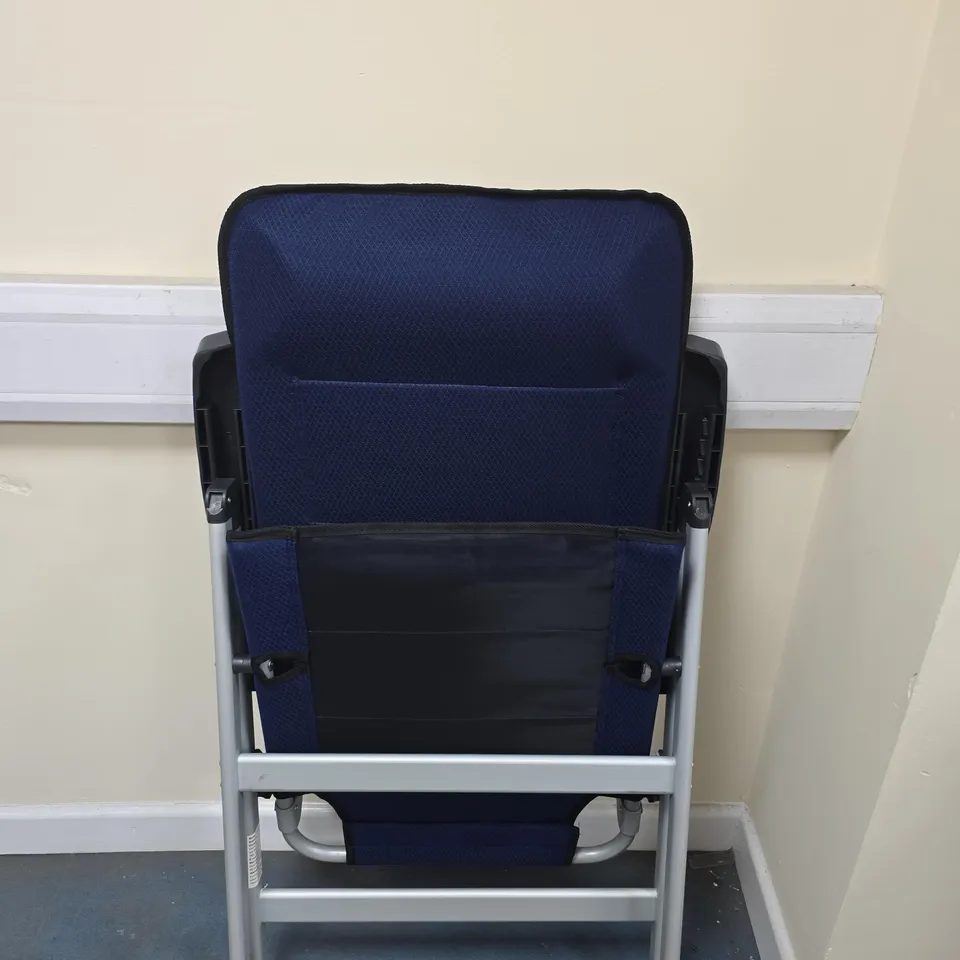 FOLDING CAMPING CHAIR 
