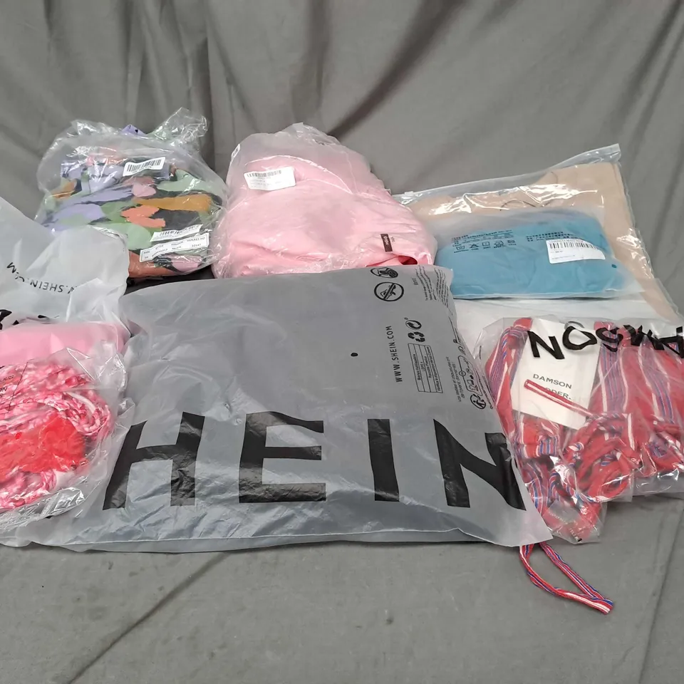 BOX OF ASSORTED CLOTHING ITEMS IN VARIOUS COLOURS, SIZES AND STYLES