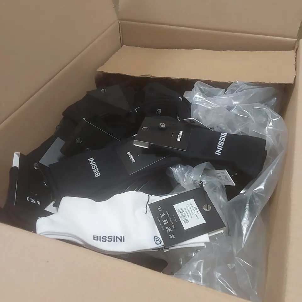 BOX TO CONTAIN A LARGE QUANTITY OF BRAND NEW PAIRS OF BISSINI CYCLING SOCKS - COLOURS VARY // SIZE: S-M // 1 PAIR PER PACK