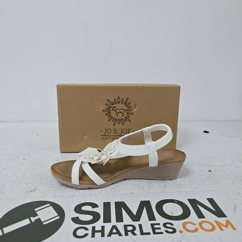 JO & JOE BLOOMSBURY BEIGE WOMEN'S SANDALS – UK 7