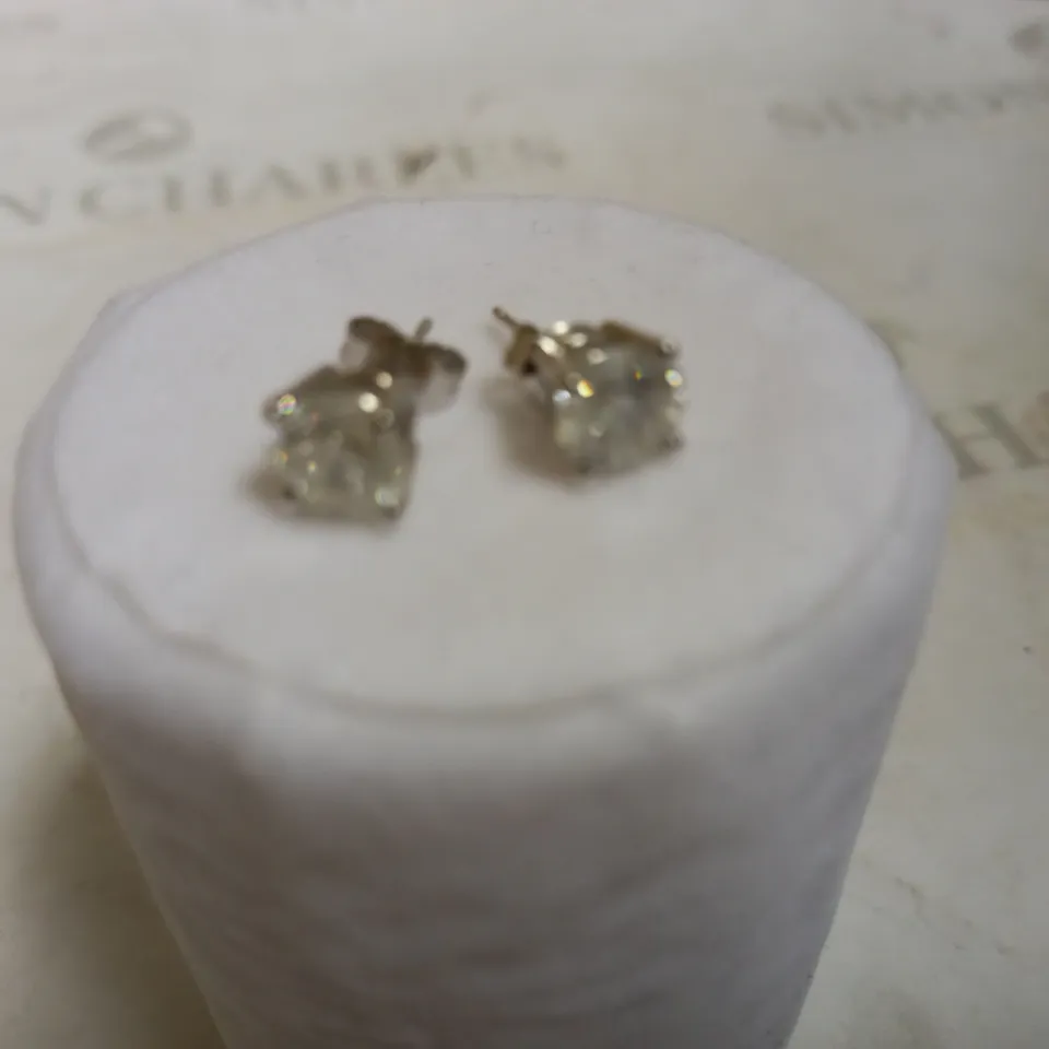 18CT WHITE GOLD STUD EARRINGS SET WITH DIAMONDS WEIGHING +3.01CT