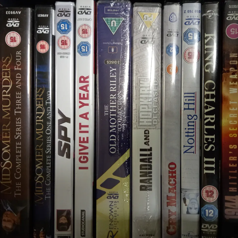 LOT OF APPROXIMATELY 19 ASSORTED DVDS, TO INCLUDE ENCANTO, THOR, THE NIGHTMARE BEFORE CHRISTMAS, ETC