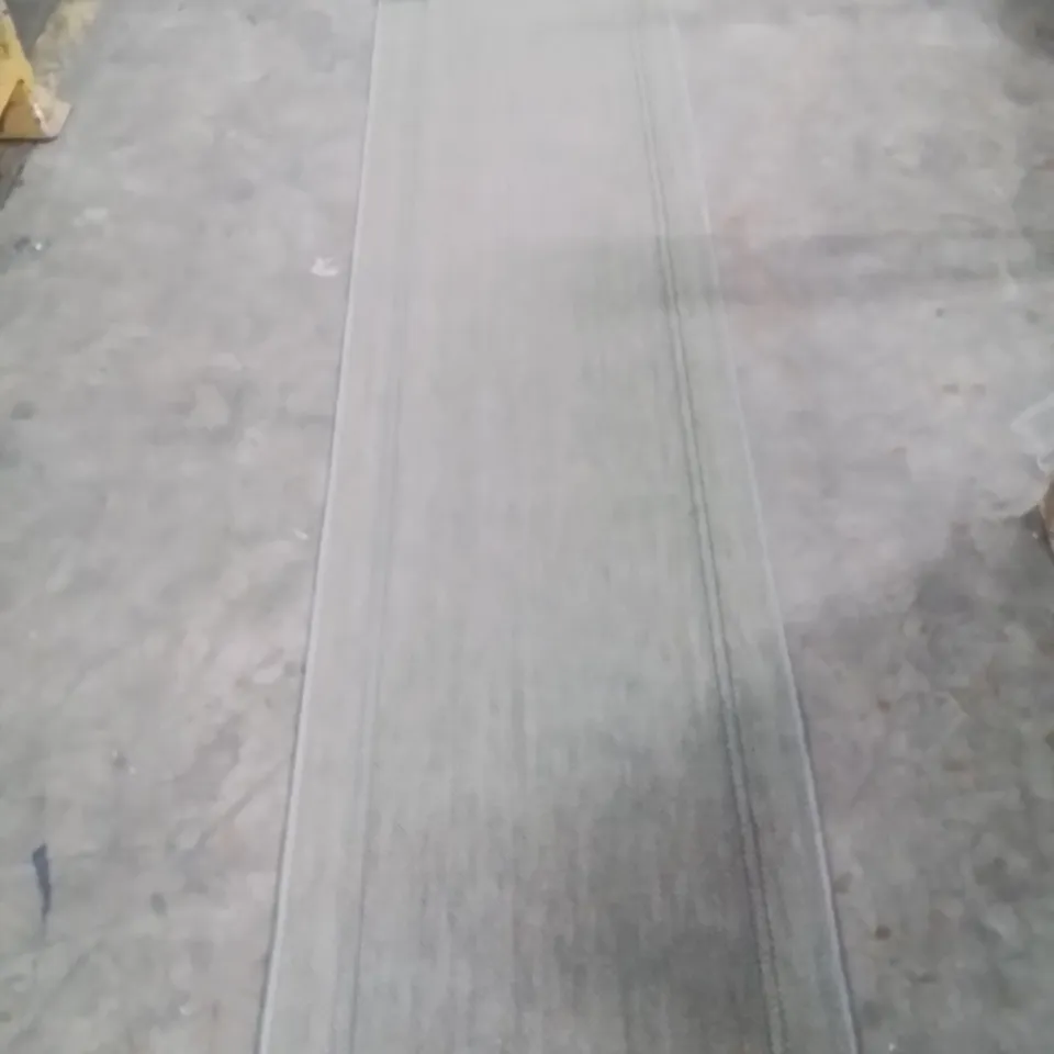 QUALITY DESIGNER AREA RUG - APPROXIMATELY 240X60CM