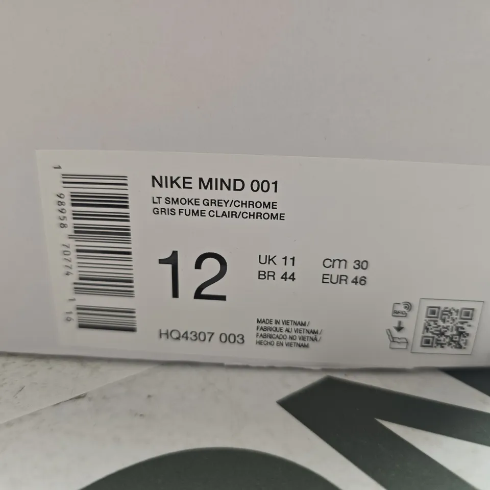 BOXED PAIR OF NIKE MIND 001 SNEAKERS – LIGHT SMOKE GREY/CHROME, UK 11