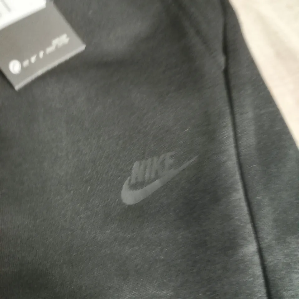 NIKE LOGO TRACKSUIT BOTTOMS - XL
