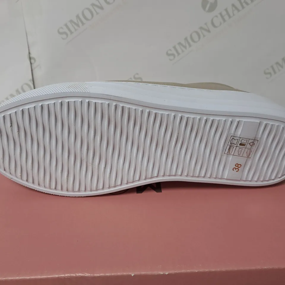 MODA IN PELLE ALBER GOLD LEATHER SIZE 5