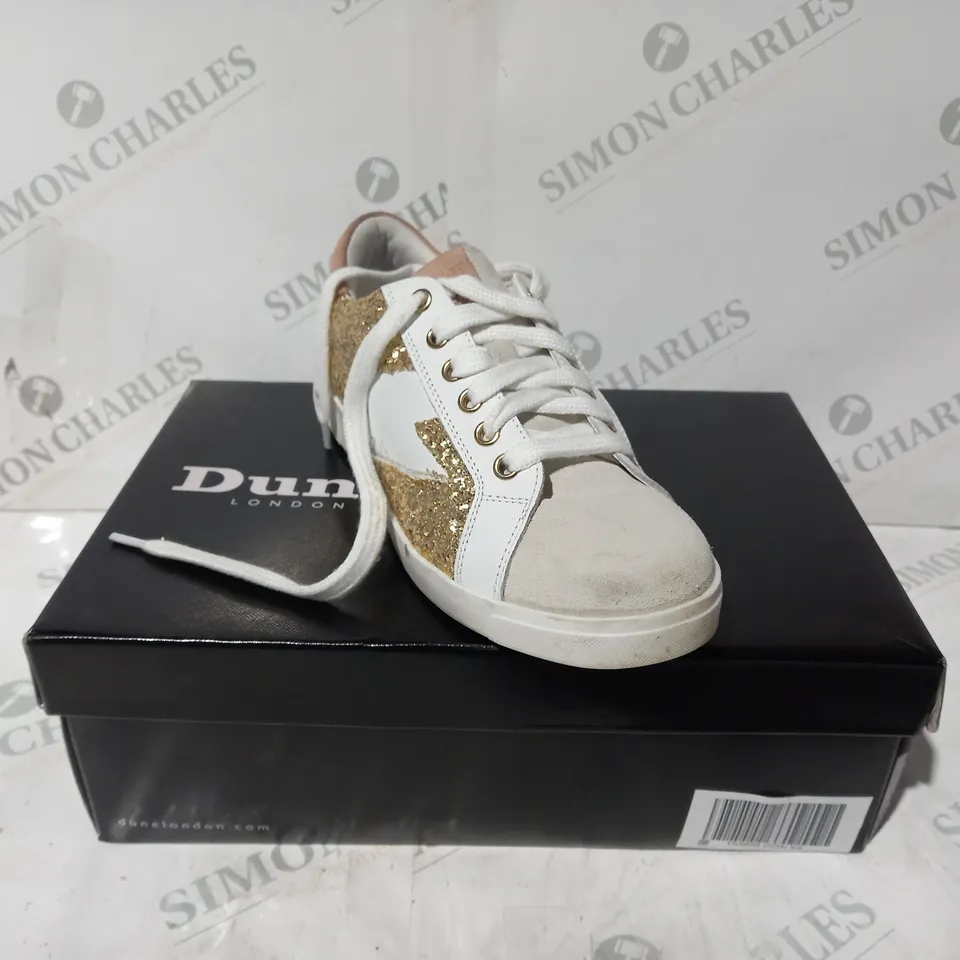 BOXED PAIR OF DUNE LONDON ENERGISED LIGHTNING BOLT TRAINERS IN WHITE/GOLD UK SIZE 4