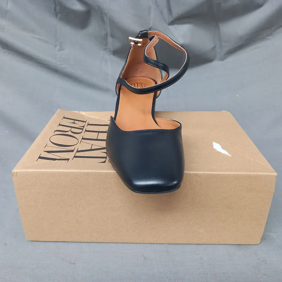 BOXED PAIR OF WHERE'S THAT FROM LOW HEEL SHOES IN BLACK UK SIZE 5
