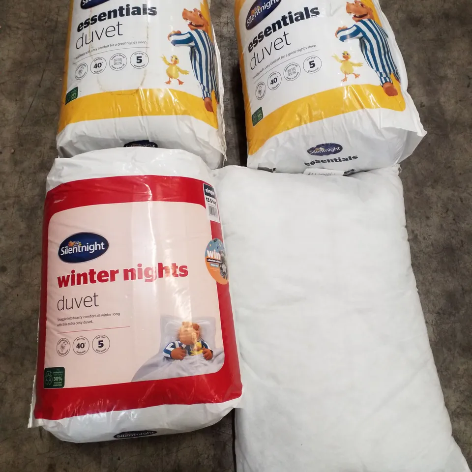 PALLET OF 2 BOXES EACH CONTAINING ASSORTED BEDDING 