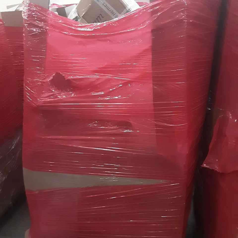 LARGE PALLET OF ASSORTED HOMEWARE ITEMS TO INCLUDE SEAT CUSHIONS, OFFICE BINDERS, AIR FRYERS ETC