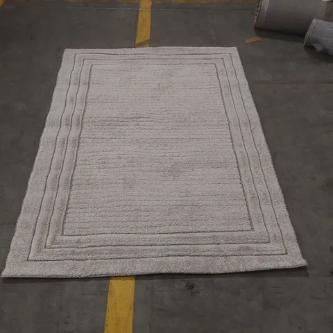 QUALITY ANXHELA AREA RUG - APPROXIMATELY 165 x 120cm