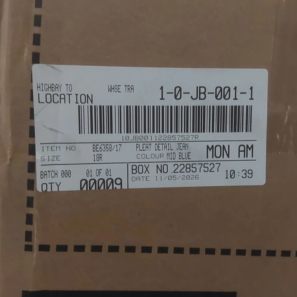 BOX CONTAINING APPROXIMATELY 9x BRAND NEW SIMPLY BE MID BLUE PLEAT DETAIL JEANS - SIZE 18R