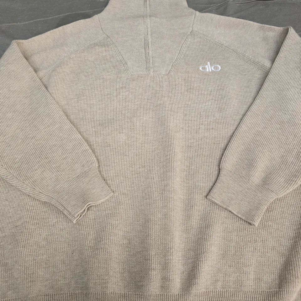 ALO YOGA BEIGE KNIT TOP – WOMEN'S - SIZE UNSPECIFIED