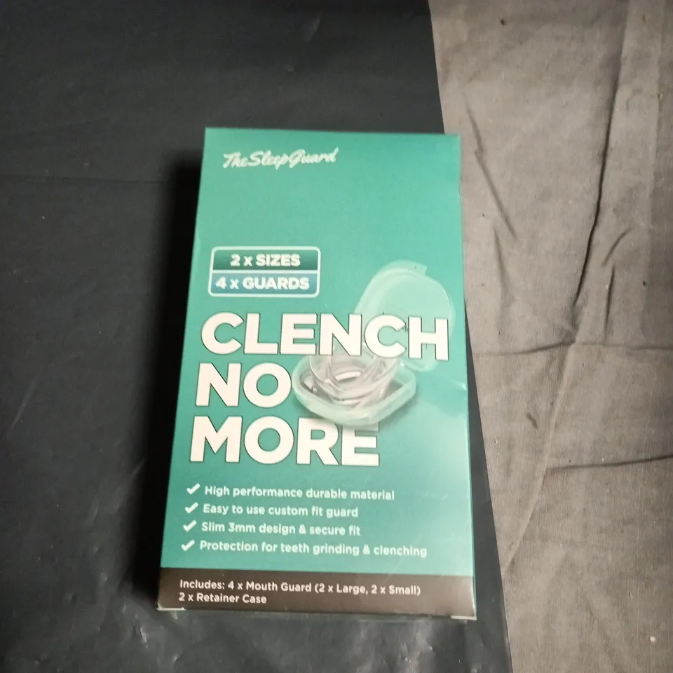  APPROXIMATELY 10 ASSORTED COSMETIC ITEMS INCLUDING RI RI HAIR EXTENSIONS , MOUTH GUARDS AND MINI SHAVER 