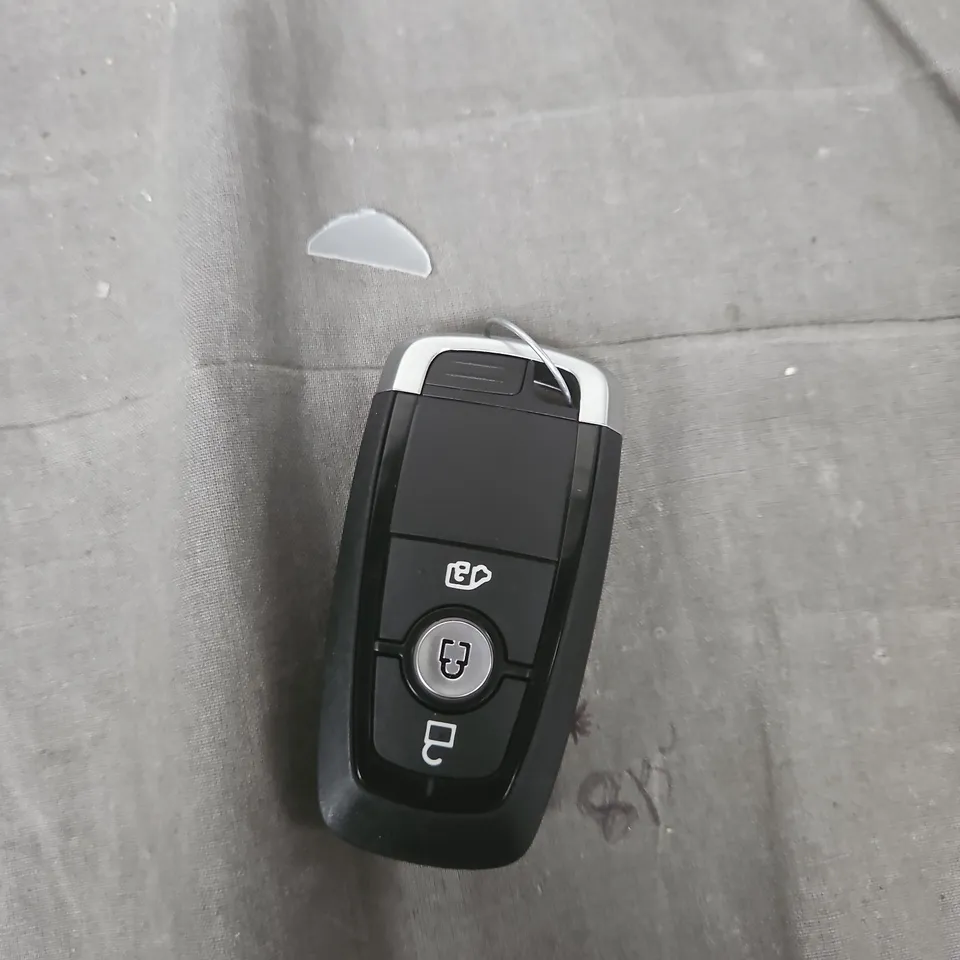 Ford Smart Key Fob – Black with Chrome Emblem