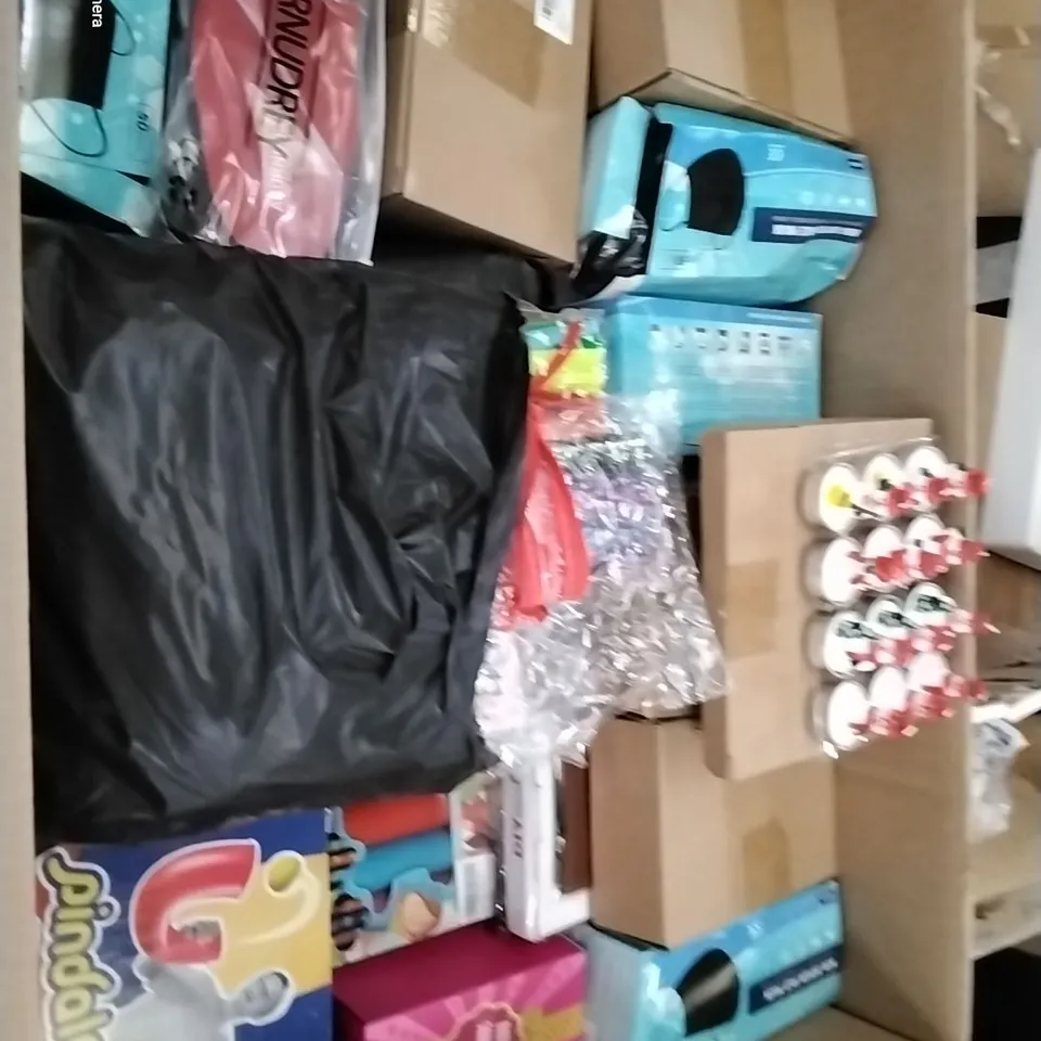 PALLET CONTAINING 5 BOXES OF ASSORTED HOUSEHOLD ITEMS TO INCLUDE SEASONAL TEALIGHTS, BATH BOMBS AND WOVE  FACILITIES MASKS