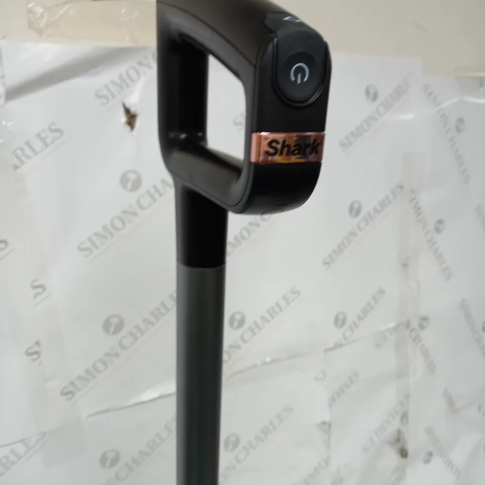 SHARK CORDLESS HYDROVAC 3-IN-1 HARD FLOOR CLEANING SYSTEM WD210UK
