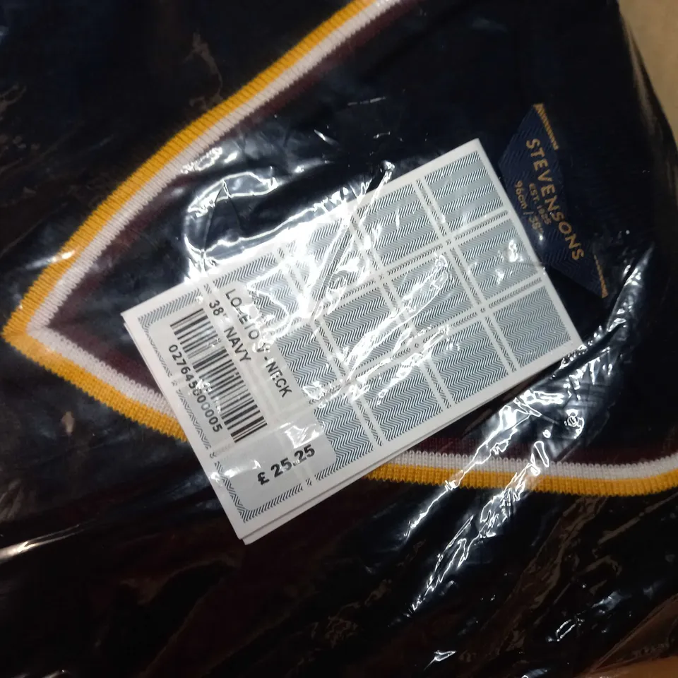 PACKAGED LORETO V NAVY NECK JUMPER - SIZE 38"