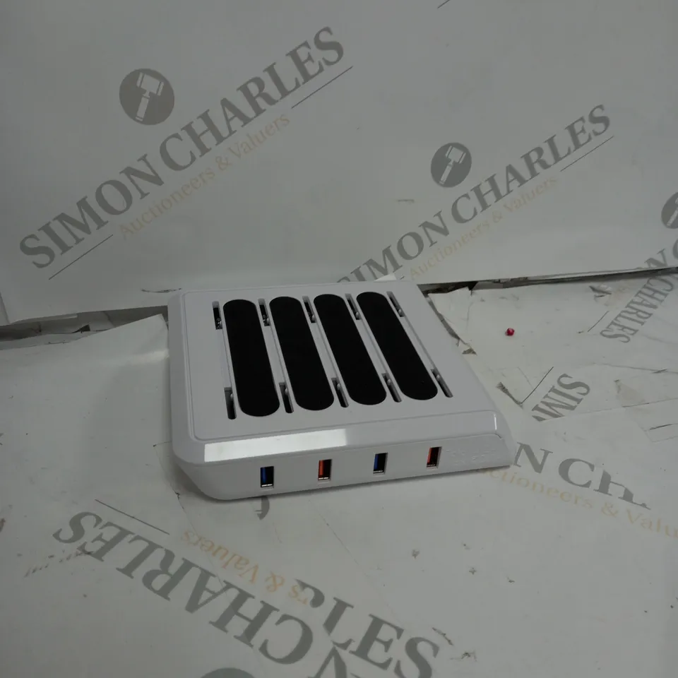 BELL & HOWELL MULTI DEVICE USB CHARGING STATION WITH 4 USB PORTS AND 4 CABLES