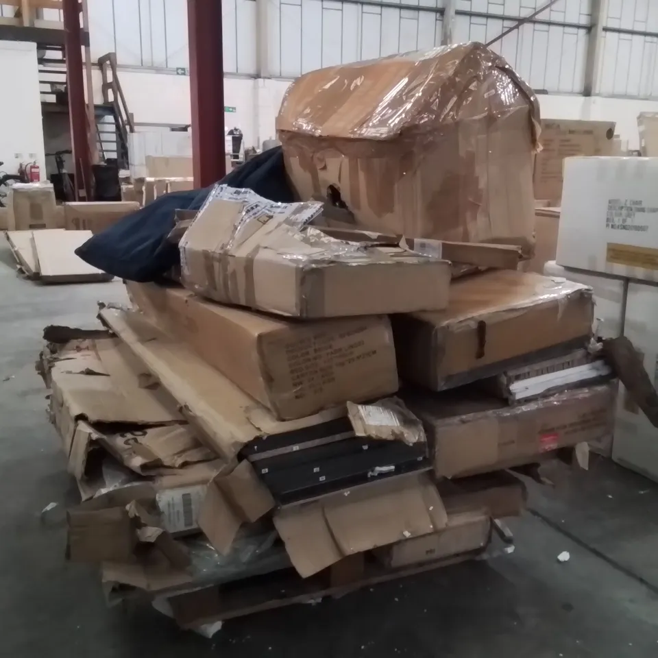PALLET OF INCOMPLETE FURNITURE AND OTHER HOUSEHOLD GOODS TO INCLUDE;GAMING CHAIR WARDROBE,MIRROR,BEDFRAME