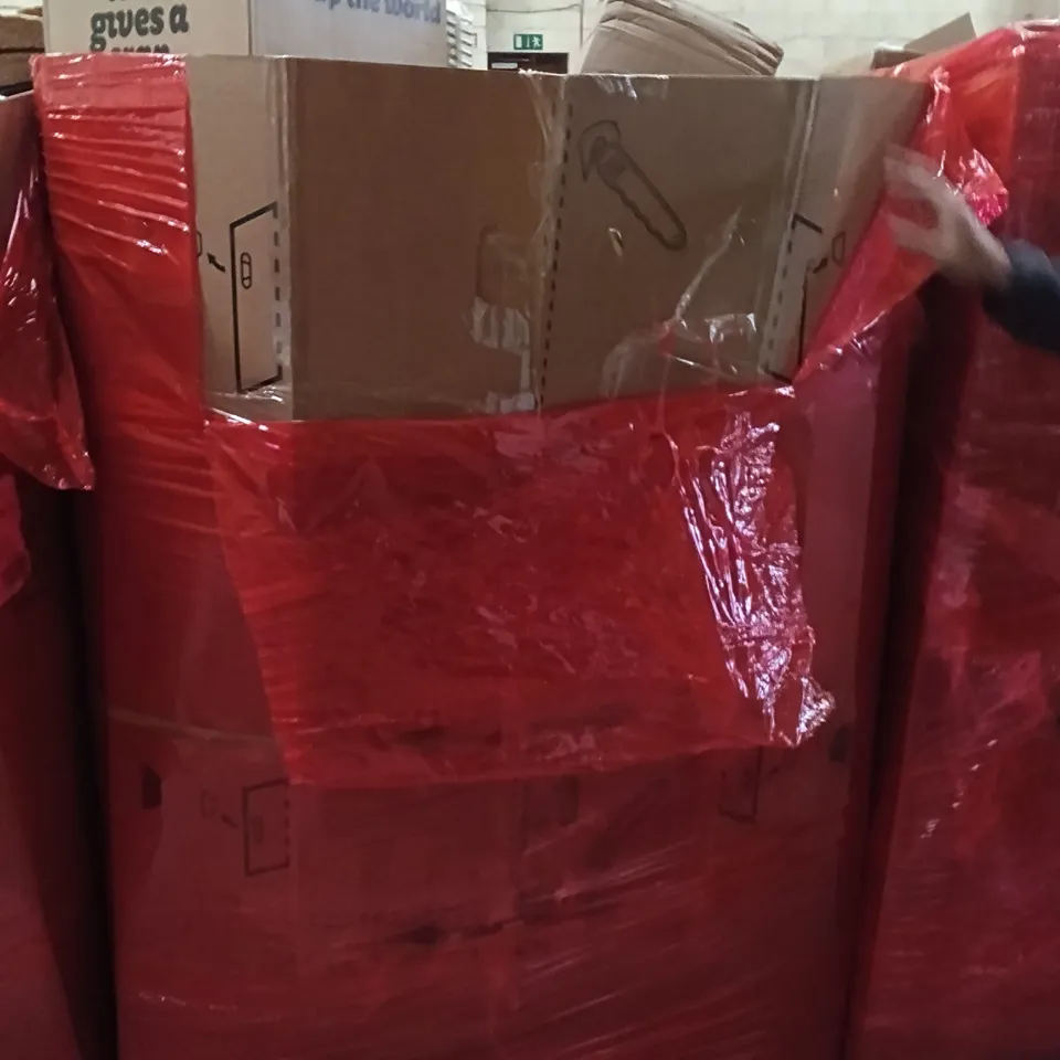PALLET OF ASSORTED ITEMS INCLUDING - ERGONOMIC PILLOW, BED GUARDRAIL, GRILL GRATES