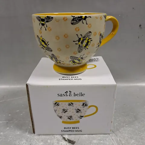 BOXED SASS & BELLE BUSY BEES STAMPED MUG - COLLECTION ONLY 