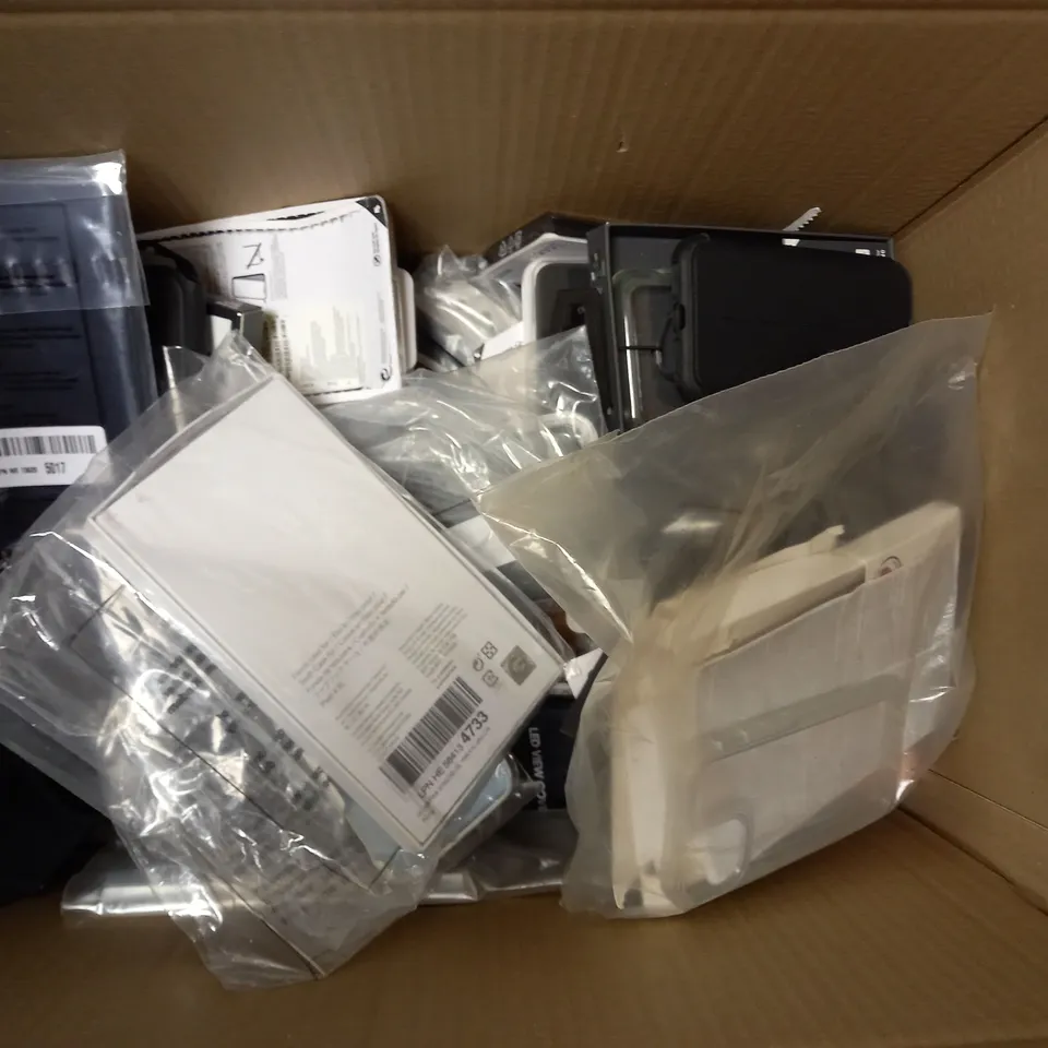 APPROXIMATELY 40 ASSORTED SMARTPHONE PROTECTIVE CASES FOR VARIOUS MODELS TO INCLUDE PIXEL 3A, GALAXY NOTE 10, S20 ULTRA ETC 