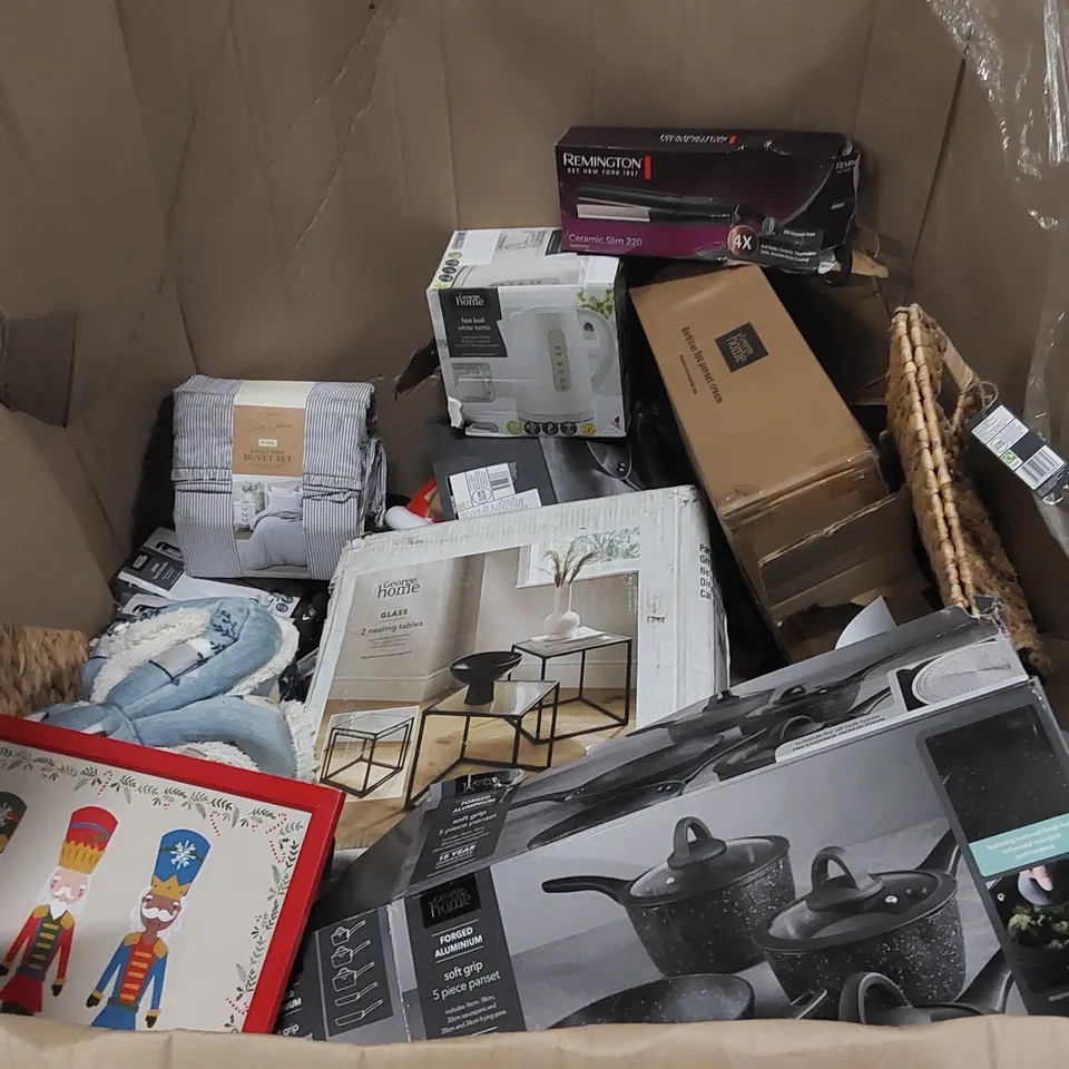 PALLET OF ASSORTED ITEMS INCLUDING: NESTING TABLES, FORGED ALUMINIUM PANSETS, BARBICAN PANSET, HAND BLENDERS, REMINGTON HAIR STRAIGHTENER, FAST BOIL KETTLE ECT