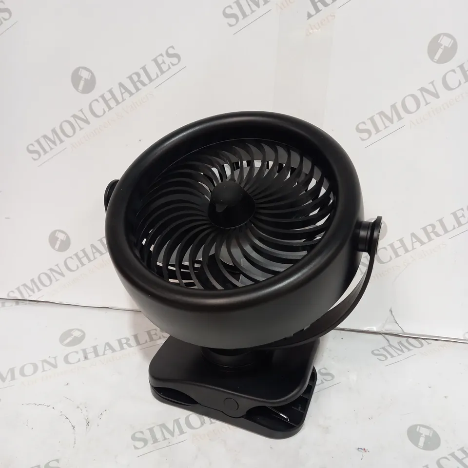 POWERBEAST FAN WITH MISTING CLIP AND LIGHT