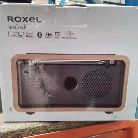 BOXED ROXEL NOD OAK DAB RADIO